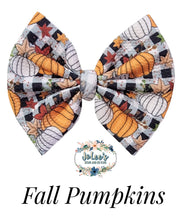 Load image into Gallery viewer, Fall Pumpkins