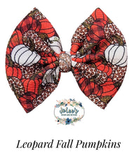 Load image into Gallery viewer, Leopard Fall Pumpkins