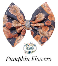 Load image into Gallery viewer, Pumpkin Flowers
