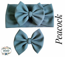 Load image into Gallery viewer, Peacock