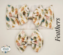 Load image into Gallery viewer, Feathers