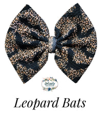 Load image into Gallery viewer, Leopard Bats