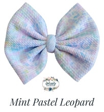 Load image into Gallery viewer, Mint Pastel Leopard
