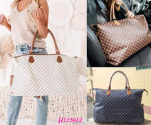 Load image into Gallery viewer, Weekender Bag
